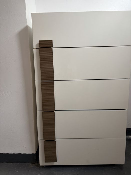 Komoda biała lakierowana
