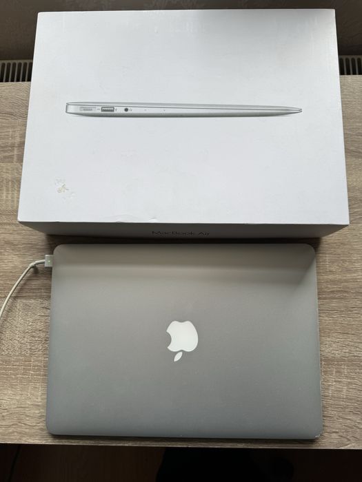 Macbook Air 13” 2017/8/256