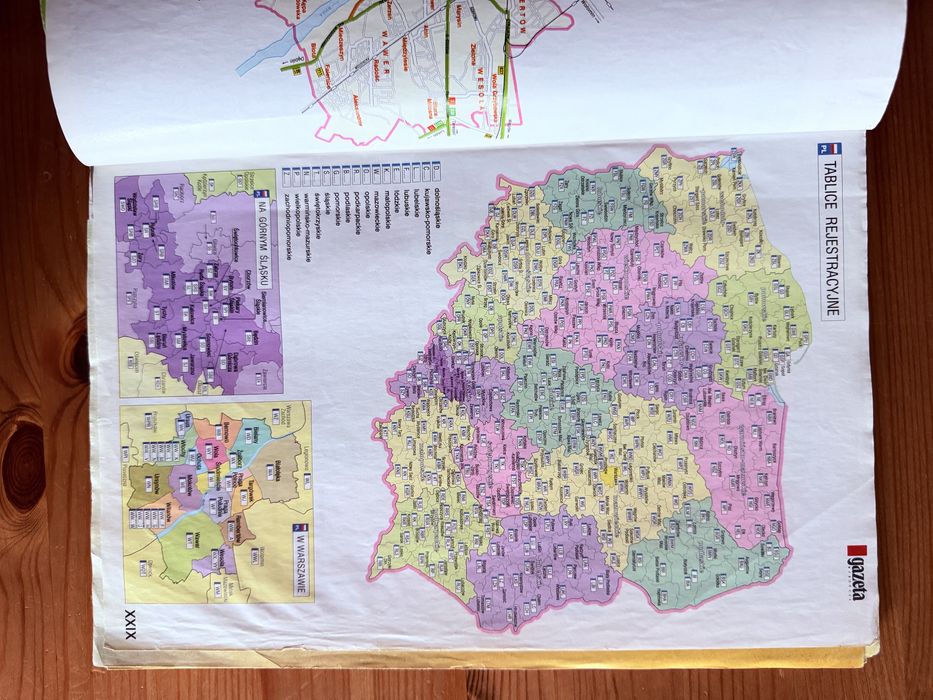 Zestaw Retro: Atlas Samochodowy Polski + Bezpłatna Mapa K2 (Lata 2000.)