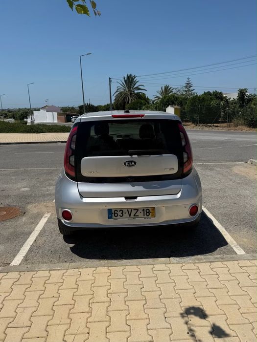 Carro 100% eletrico
