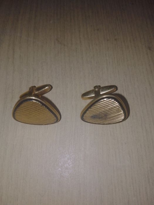 Продаються запонки виробництва СРСР.