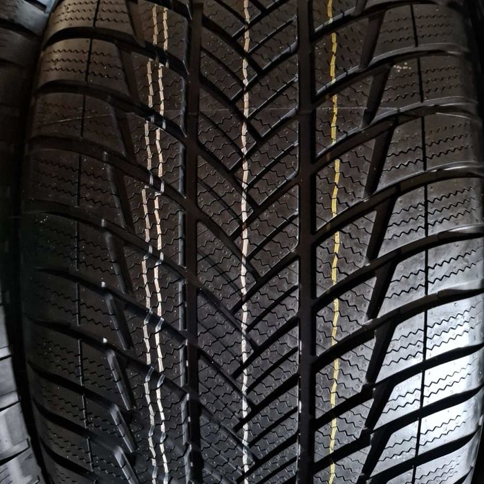 285/45/21 R21 Bridgestone Blizzak LM001 RSC 4шт нові зима