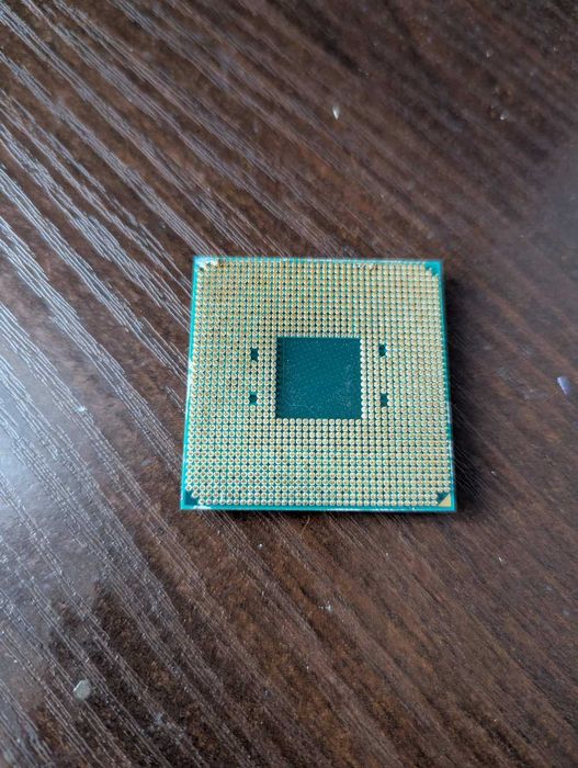 Процесор AMD RYZEN R5 1600