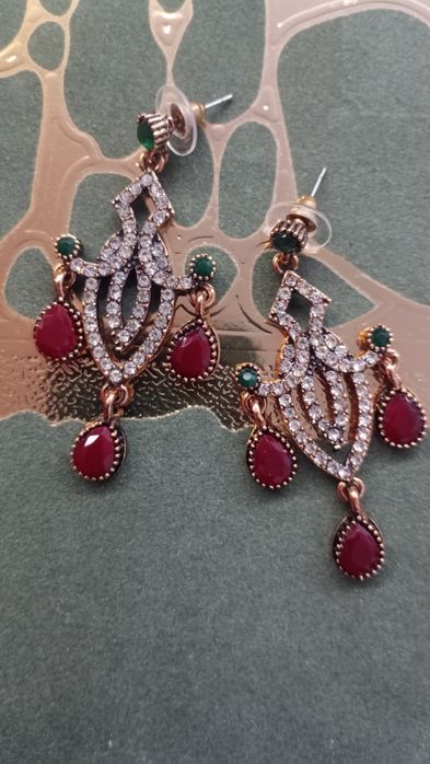 Piękne eleganckie kolczyki w stylu tureckim