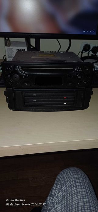 Radio Mercedes Audio 10 com caixa de CDs