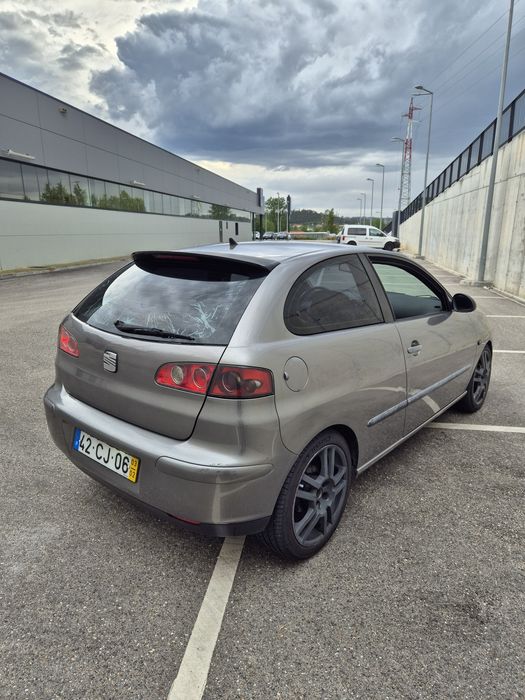 Seat ibiza 6L PD130 5 lugares