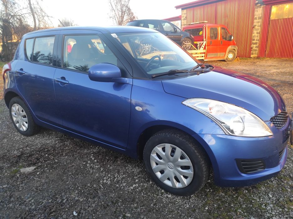 Suzuki Swift 4x4   benzyna 2013 rok produkcji