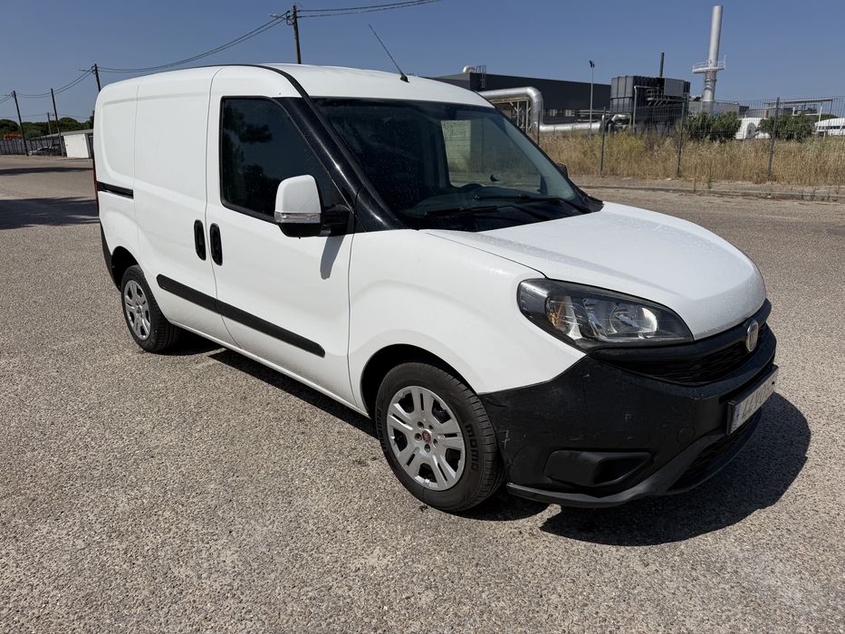 Fiiat doblot  3 lugares  180000km