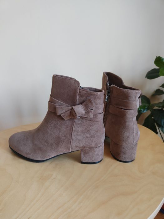 Botki damskie zamszowe r. 38