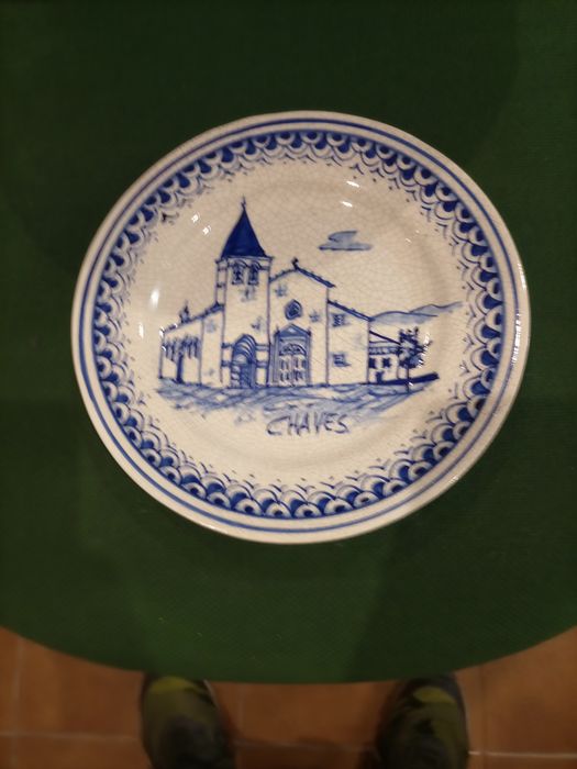 Prato decorativo pintado á mão