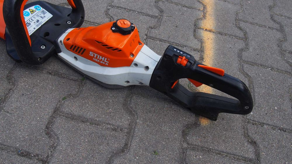 Stihl HSA 94 FSA 130  AR 3000 aku akumulatorowa kosa nozyce