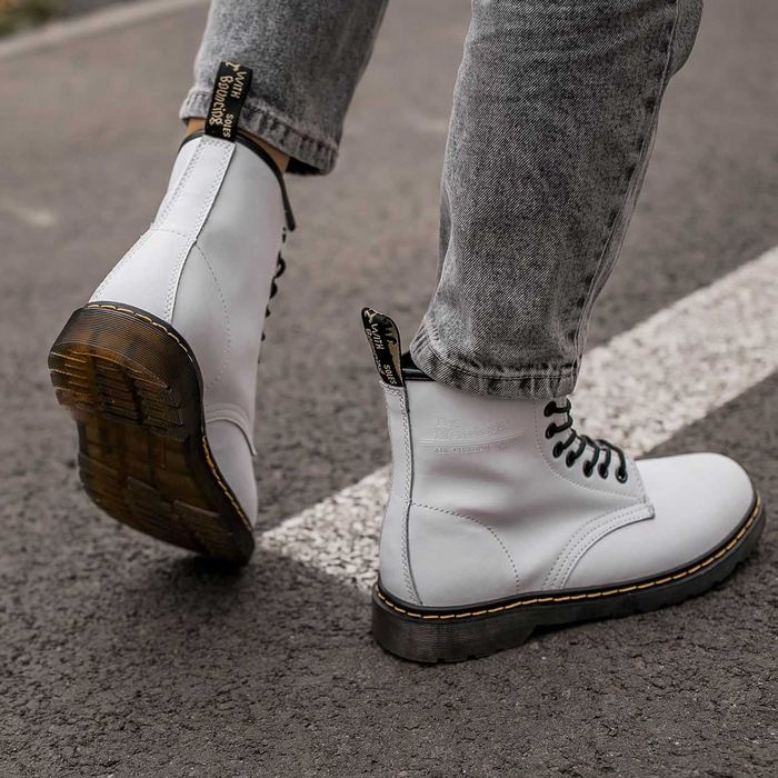 Dr.Martens білі з хутром / 36-40 / Натуральна шкіра / Чорне хутро !