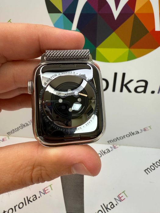 Apple Watch Series 9 45mm LTE Silver Stainless Steel Silver Milanese