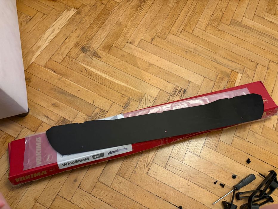 Спойлер для поперечки Yakima 34' WindShield (YK 8005016)