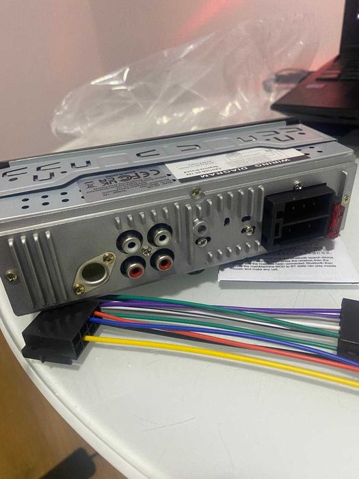 Autorádio Bluetooth novo em caixa