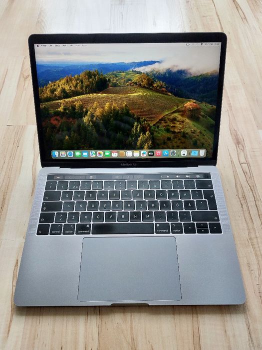 Macbook Pro 13 2018  i5/8GB/256SSD/Bateria 393 Cykle/