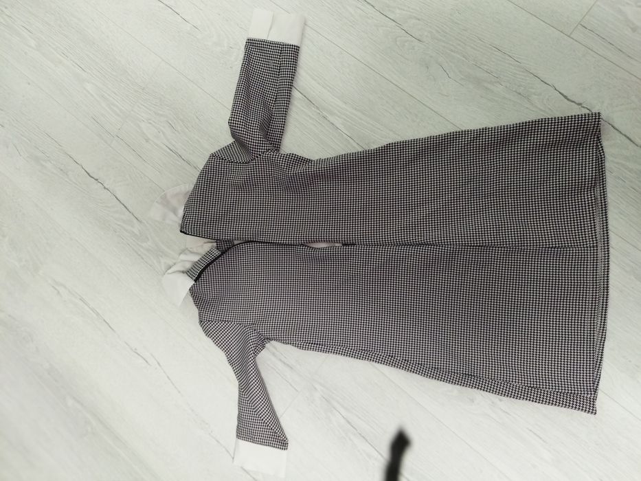 Продам плаття для