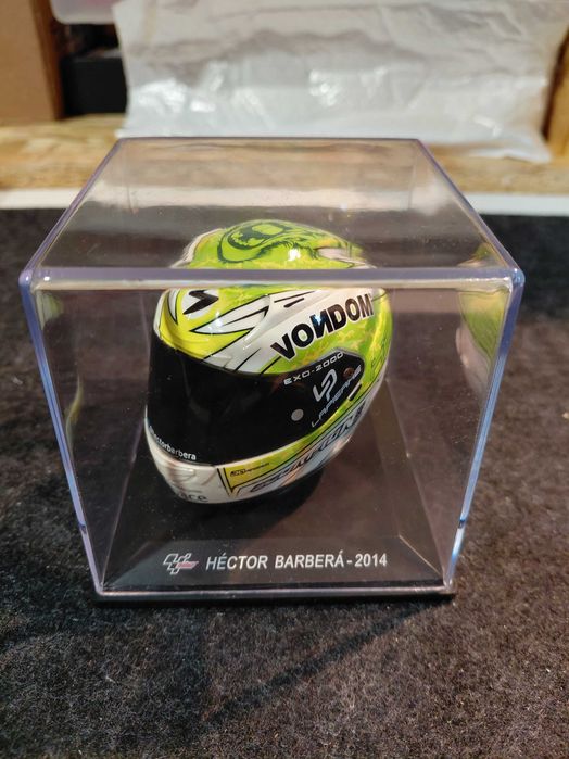 Capacetes Miniatura escala 1:5 Moto GP Héctor Barberá 2014