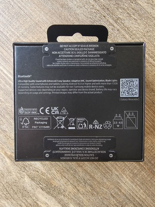 Auriculares Fones Samsung Galaxy Buds3 Pro. Inclui portes