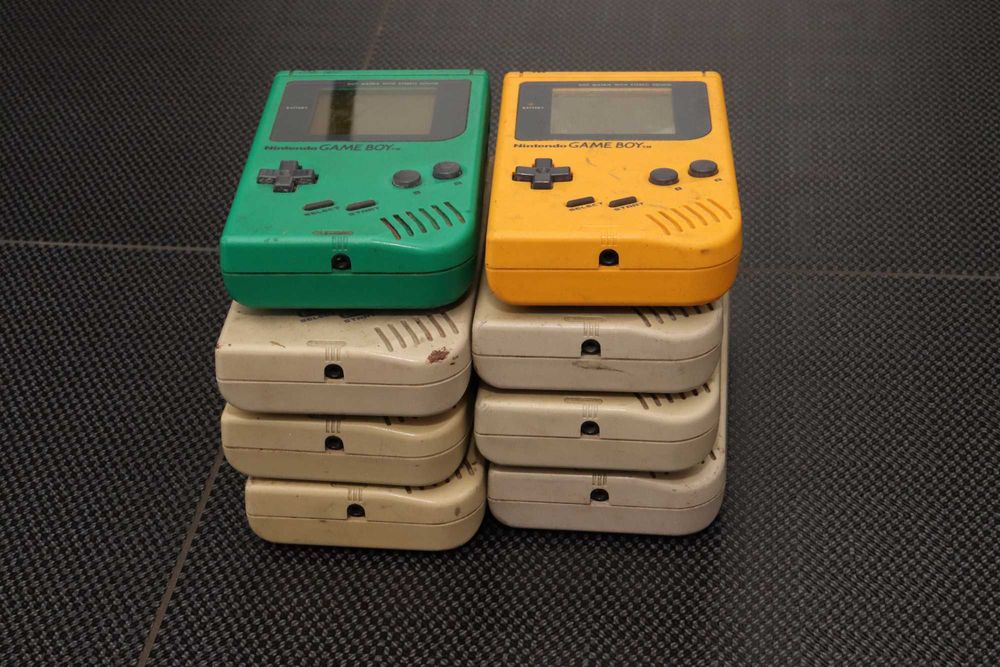 Nintendo Game Boy - zestaw 8 konsol