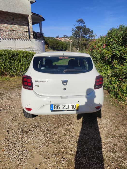 Dacia Sandero 2019 | Imaculado | Revisões na Marca