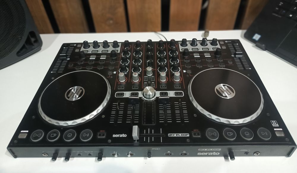 Terminal mix 4 Serato