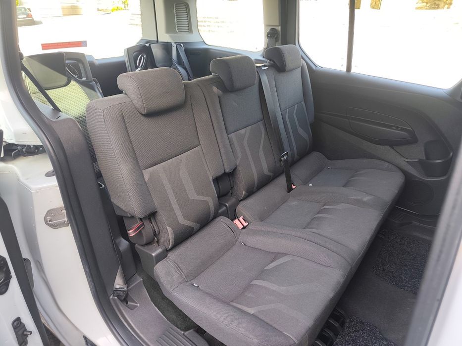 Ford Transit Connect Tourneo 1.5Tdci 7 Lugares Mobilidade Reduzida Rampa para Cadeira Rodas