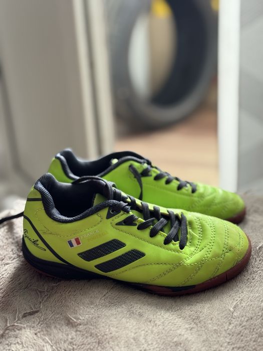 Футзалки ,кросівки для футболу для хлопчика