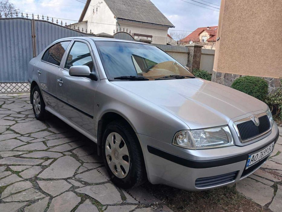 Шкода Октавія 2008 рік 1,6 МРІ  бензин-газ