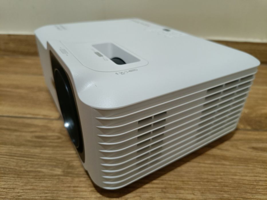 Лазерний проектор Viewsonic LSD400W