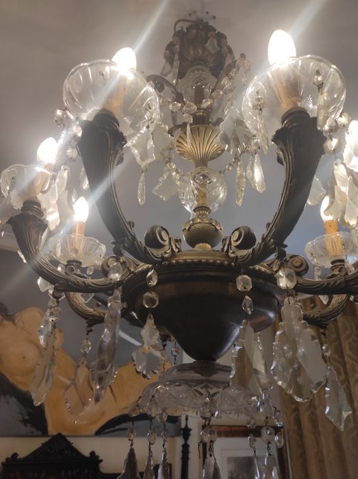 Lustre grande em bronze