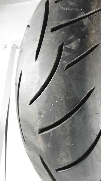 メッツラー　METZELER　ROADTEC　Z8　中古品 メッツラー METZELER ROADTEC Z8 中古品 Metzeler Roadtec Z8 Interact 1