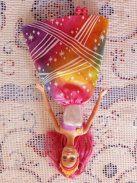 Mattel 2015 Boneca Barbie Dreamtopia Vale Arco-Íris com luz corpete.