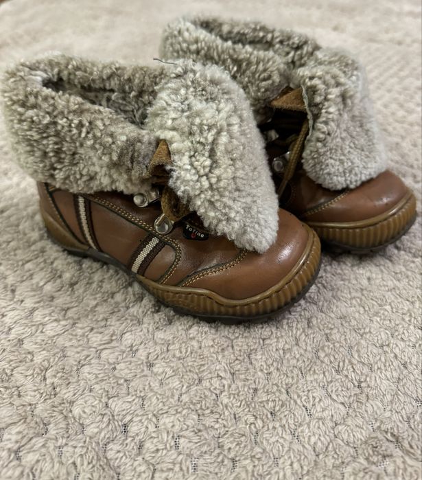 Зимові черевики 25 розмір