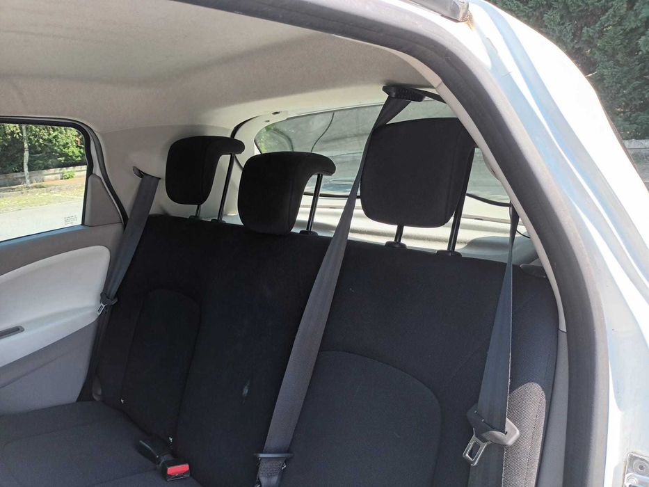 Renault ZOE R240, 22kW c/ bateria própria