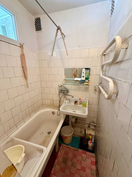 2 кімнатна квартира, просп. Левка Лук'яненка