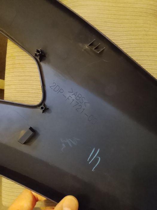 Carnagem lateral dianteira Nmax 125 impecável