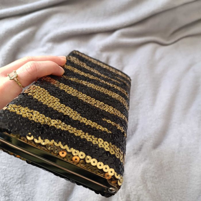 kopertówka czarna cekiny złota animal print tygrys