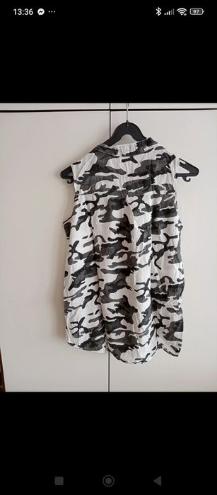 Bluzka bez rękawów moro