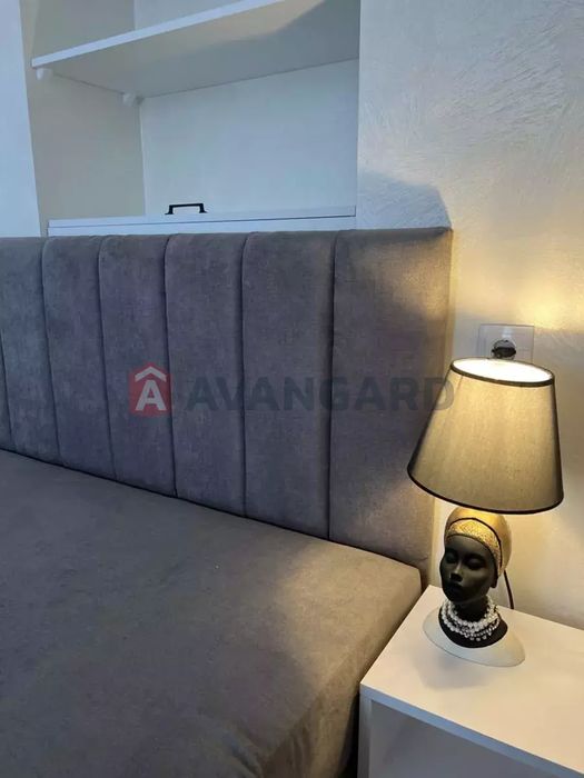1 комн. квартира , новострой, средний этаж , не угловая  28000$