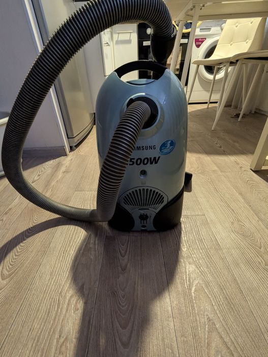 Продам пылесос Samsung 1500w