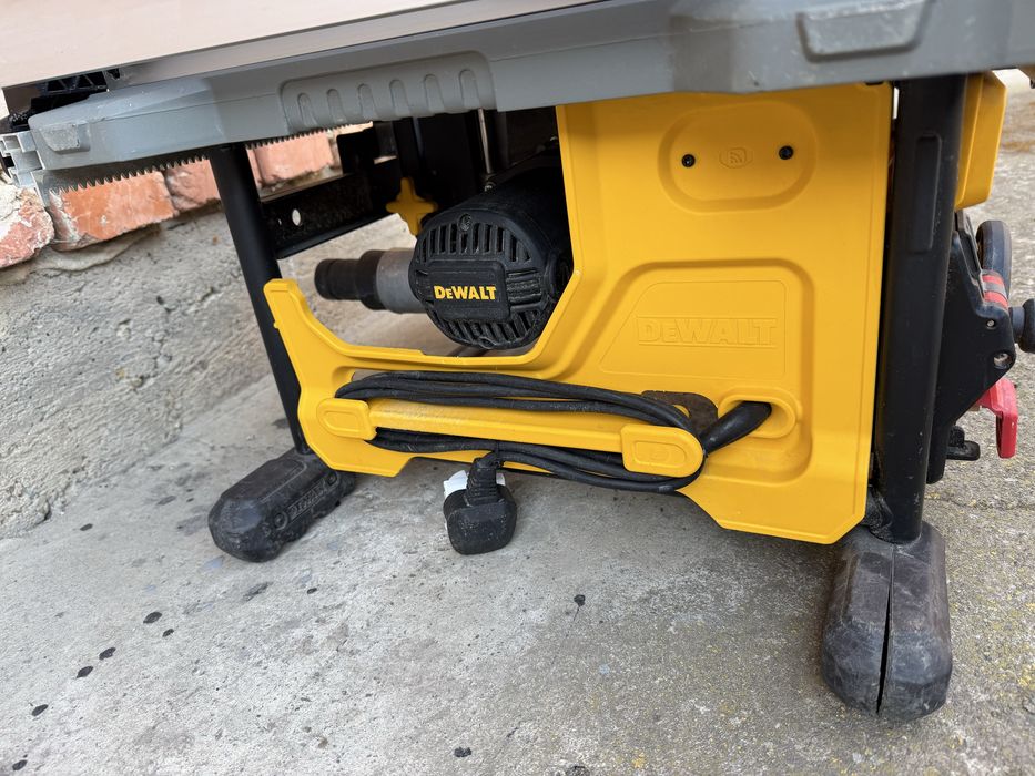 Пила настільна DeWalt DWE7485 22Ов