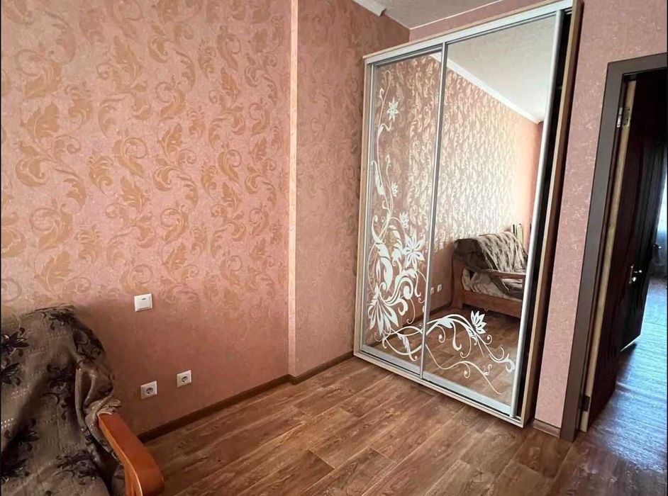 Продам 3 кв. , П.Поле (23 августа) NDF