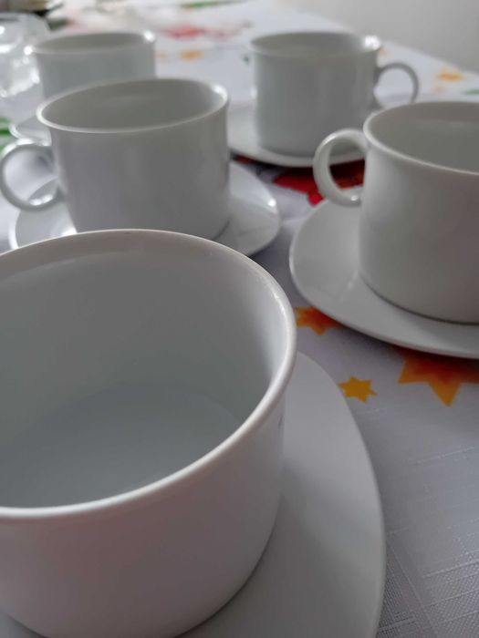 Tanio Porcelanowe filiżanki Friesland i spodki Wan Wel plus 1 gratis