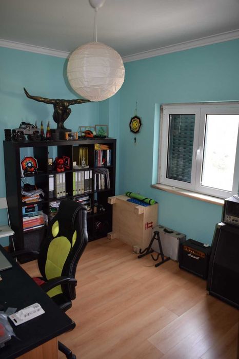 Vendo Moradia T4 - Garagem, Churrasqueira e Logradouro de 181 m²