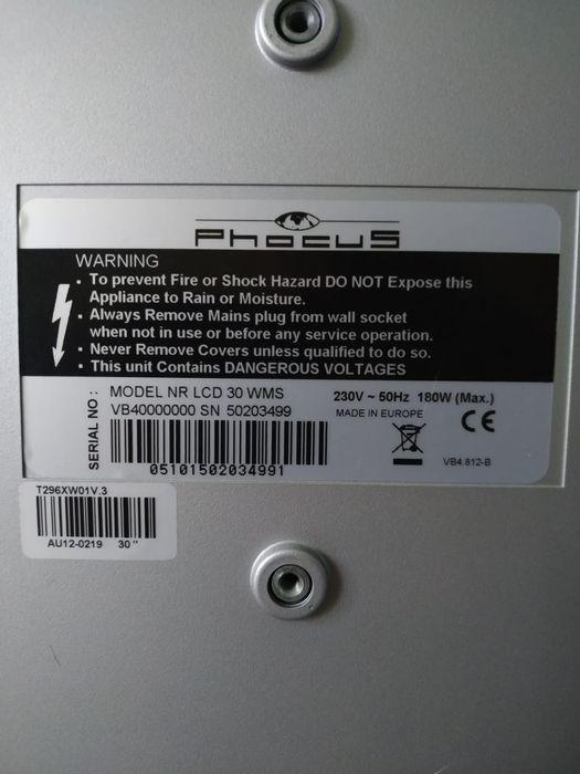 Телевізор Phocys 30 дюймів.