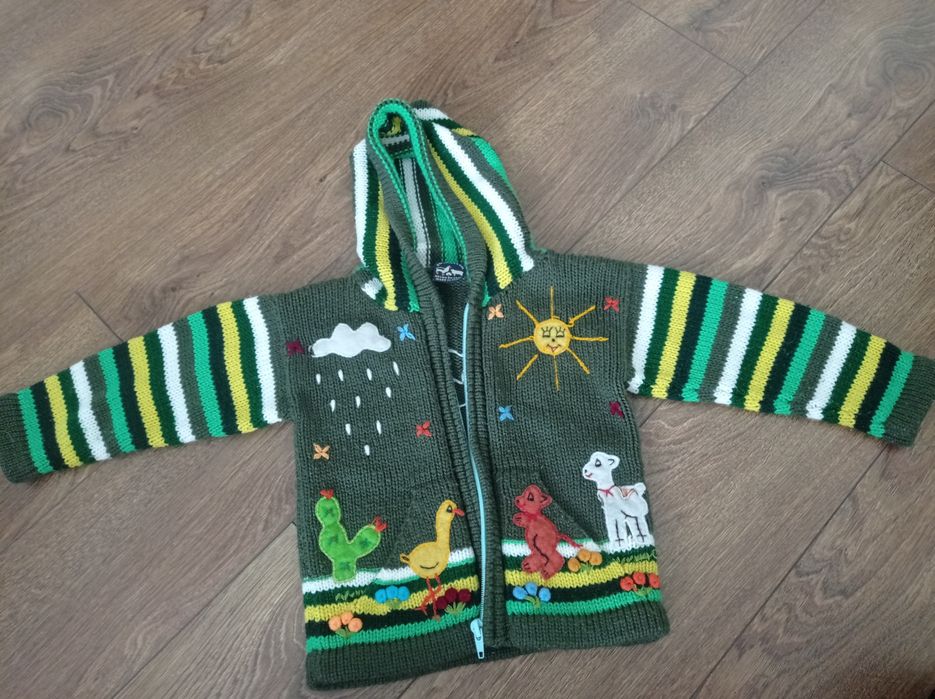 Sweterek  86 góralski śliczny