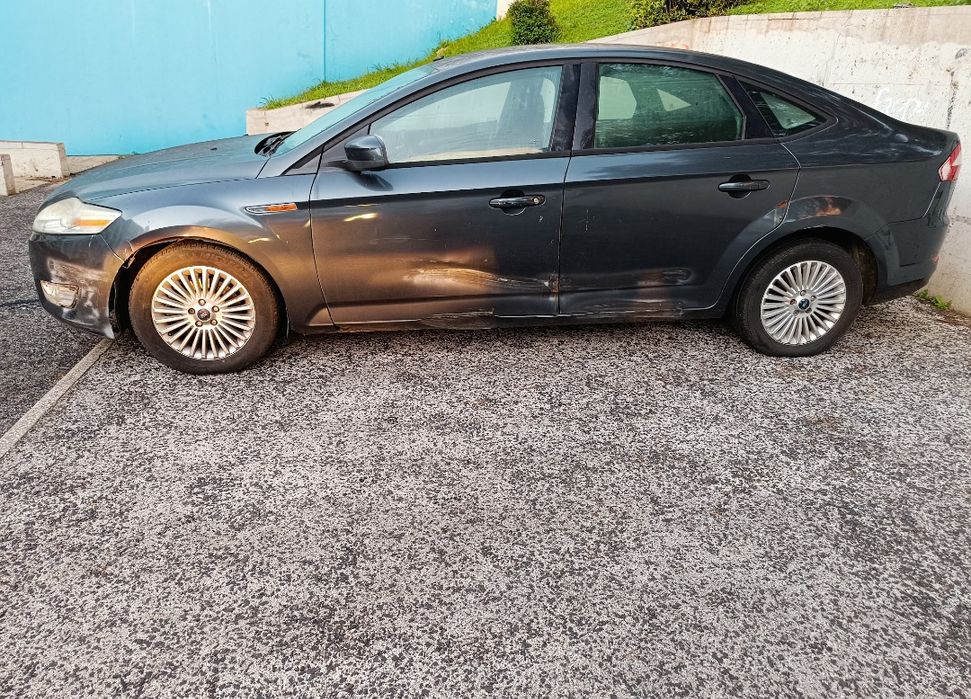 Ford Mondeo , Para Peças INTEIRO