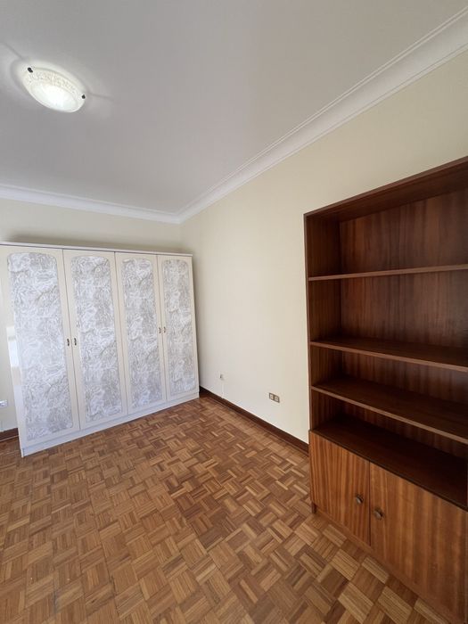 Quarto a renda para mulheres