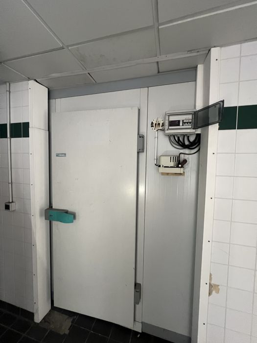 Para vender  material de cozinha industrial